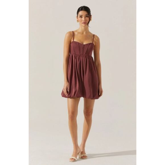 ASTR The Label Bustier Bubble Hem Mini Dress in Merlot L - Picture 1 of 13